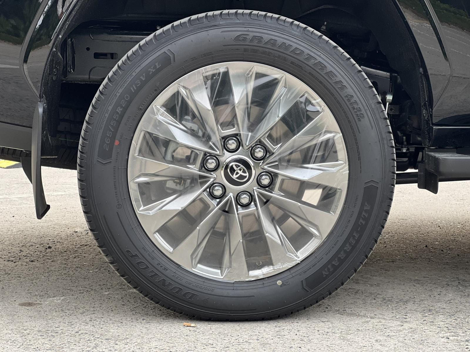 Toyota Land Cruiser 2022 - Bản nâng cấp