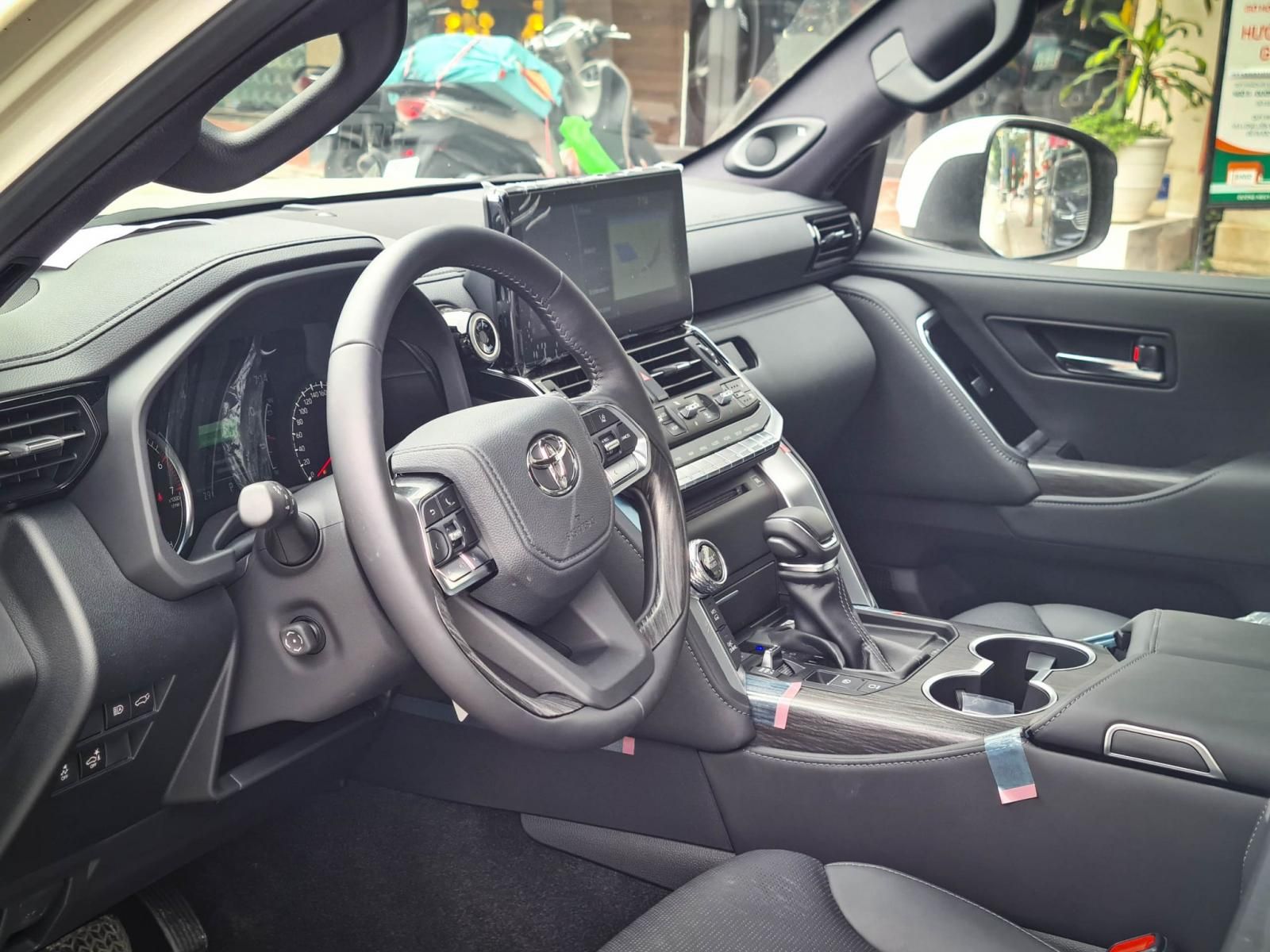 Toyota Land Cruiser 2022 - Xe mới nhập khẩu Châu Âu, sẵn giao ngay giá tốt