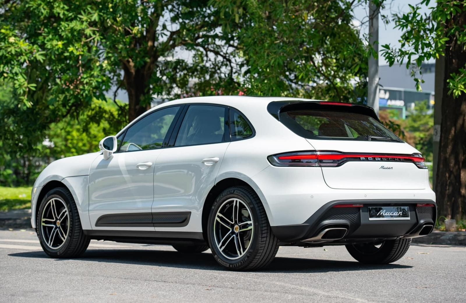 Porsche Macan 2022 - Bảo hành & Bảo dưỡng miễn phí 05 năm tại Porsche VN