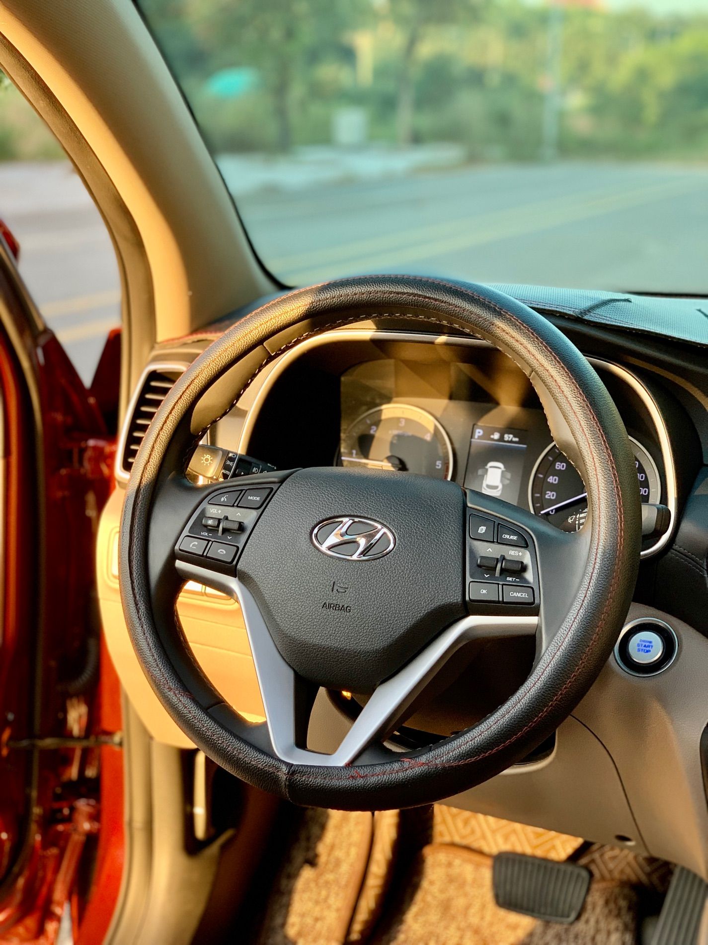 Hyundai Tucson 2021 - Cần bán gấp xe gia đình giá 935tr