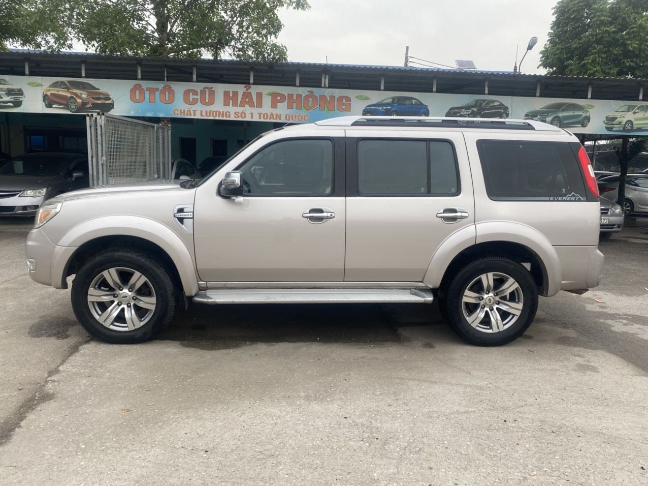 Ford Everest 2011 - Giá 420tr