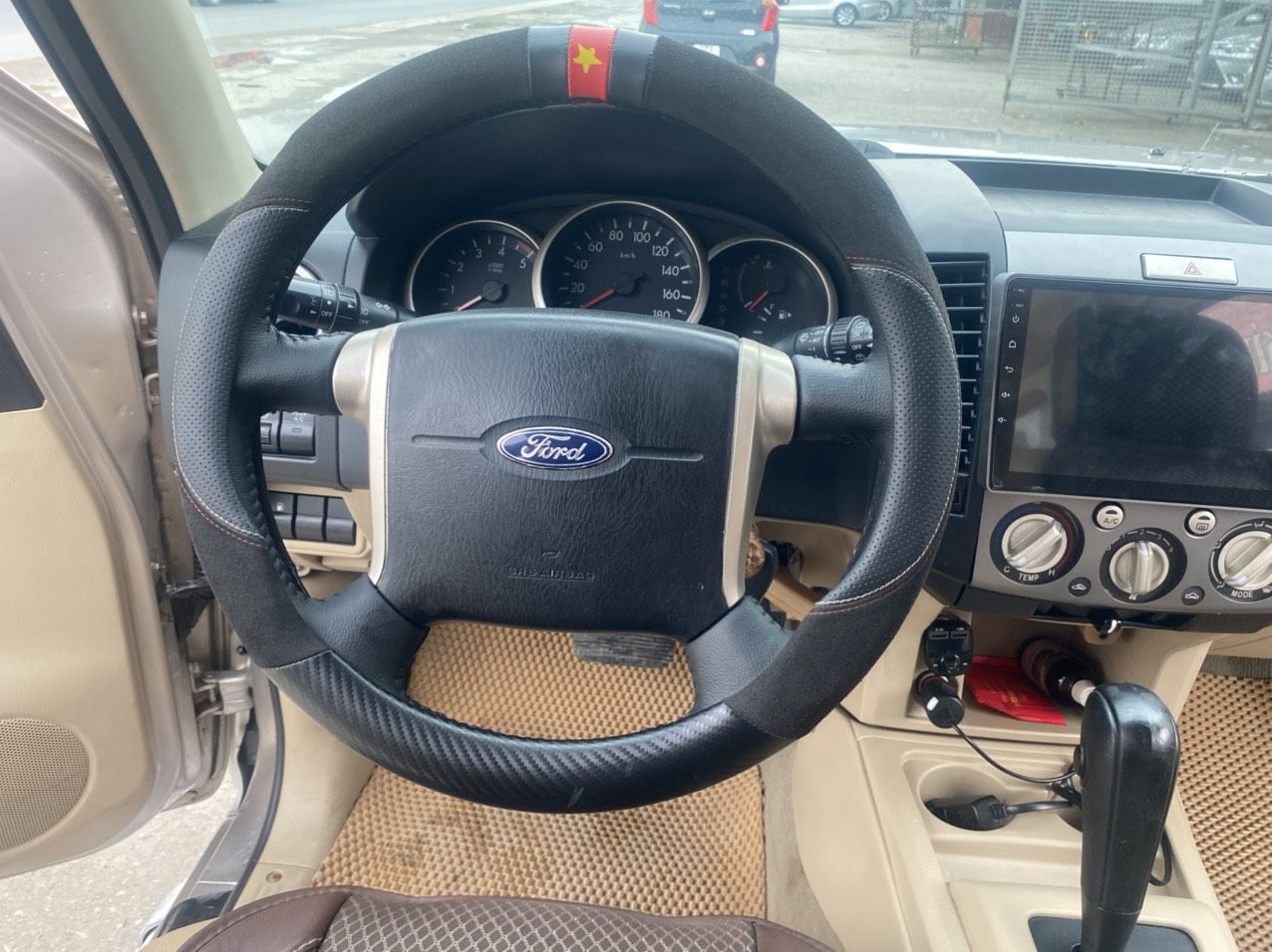 Ford Everest 2011 - Giá 420tr