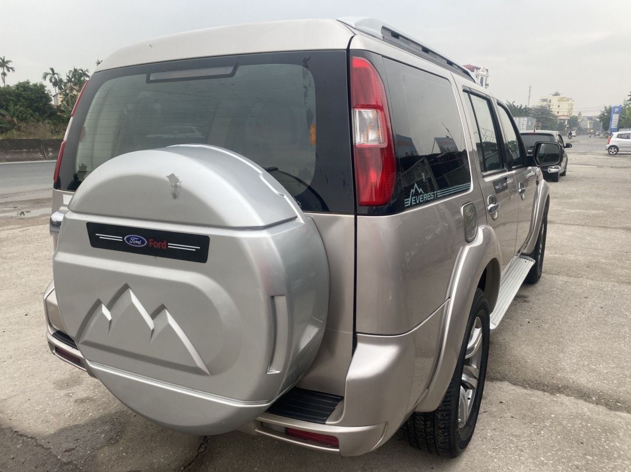 Ford Everest 2011 - Giá 420tr