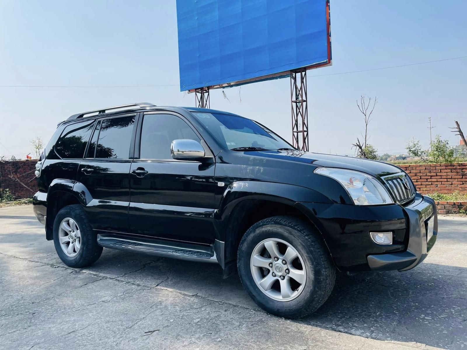 Toyota Land Cruiser Prado 2007 - Màu đen, nhập khẩu