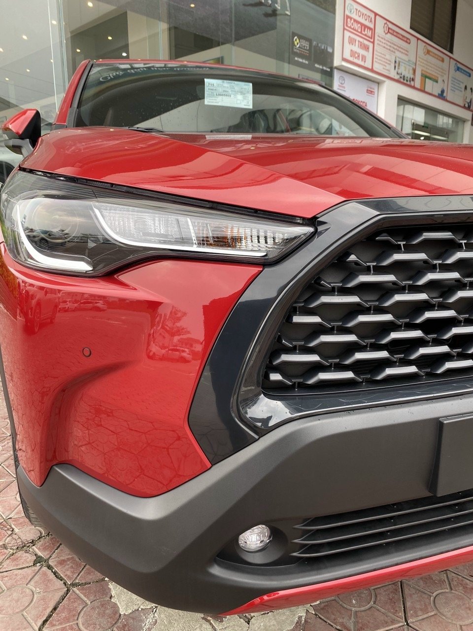 Toyota Corolla Cross 2022 - Ưu đãi lên đến 40tr, có đủ màu, phụ kiện, quà tặng theo xe rực rỡ