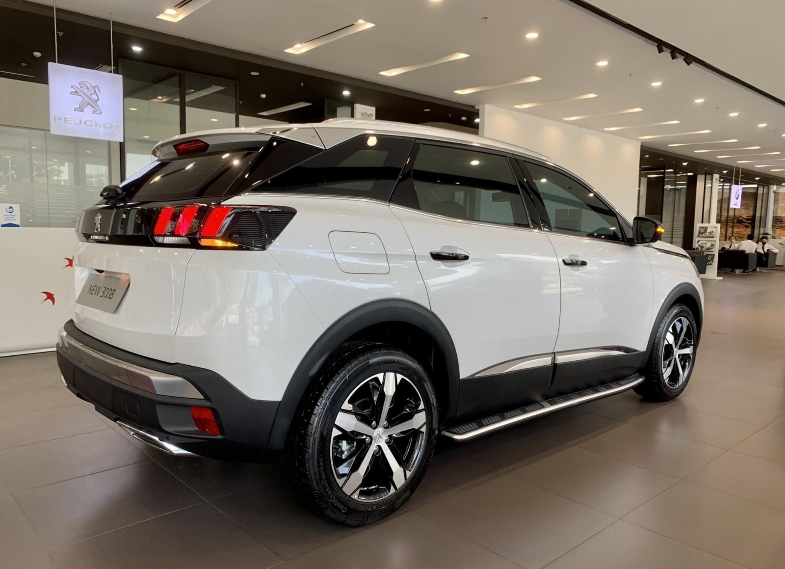 Peugeot 3008 2022 - [Bình Dương] Hot tháng 02/2023, giảm sốc lên đến 50tr, tặng bảo hiểm thân vỏ 1 năm, số lượng có hạn