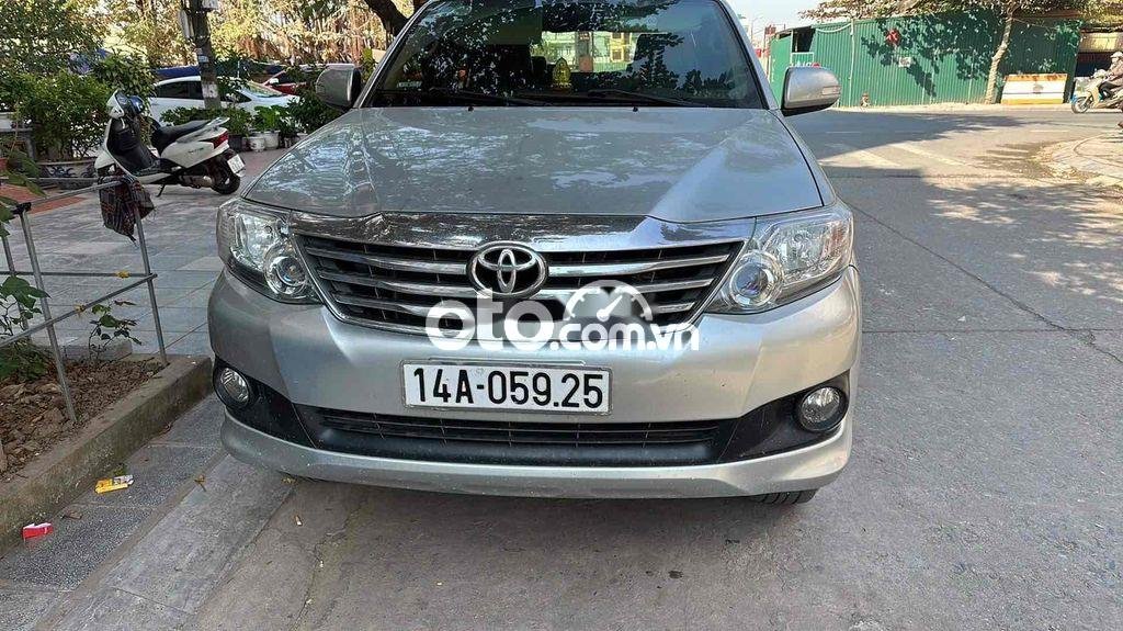 Toyota Fortuner   2.7V 4x2 AT 2013 xe 1 chủ từ đầu 2013 - Toyota Fortuner 2.7V 4x2 AT 2013 xe 1 chủ từ đầu