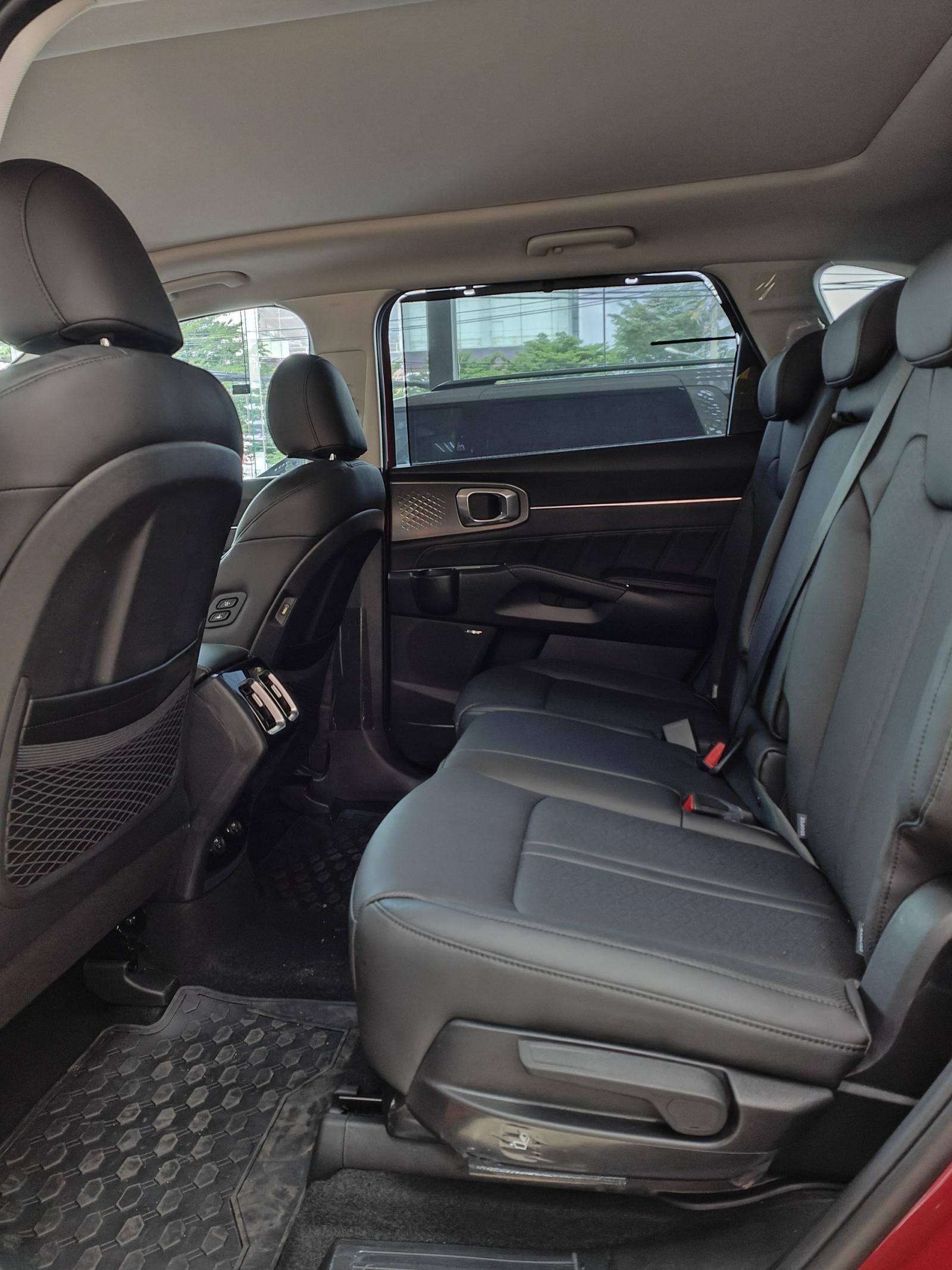 Kia Sorento 2022 - Màu xám nổi bật và siêu hiếm - Giảm 60% thuế trước bạ - Nhiều ưu đãi hấp dẫn