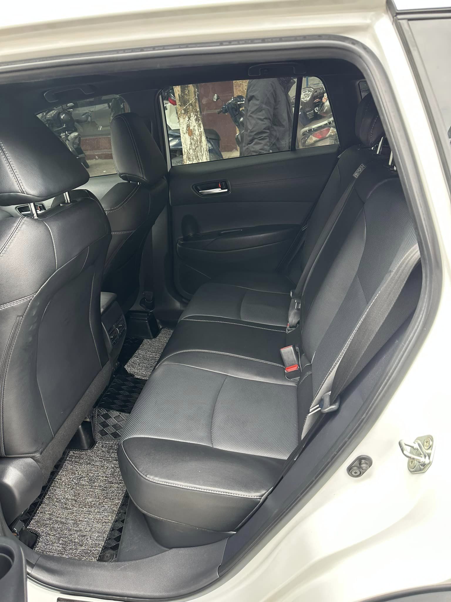 Toyota Corolla Cross 2021 - Màu trắng