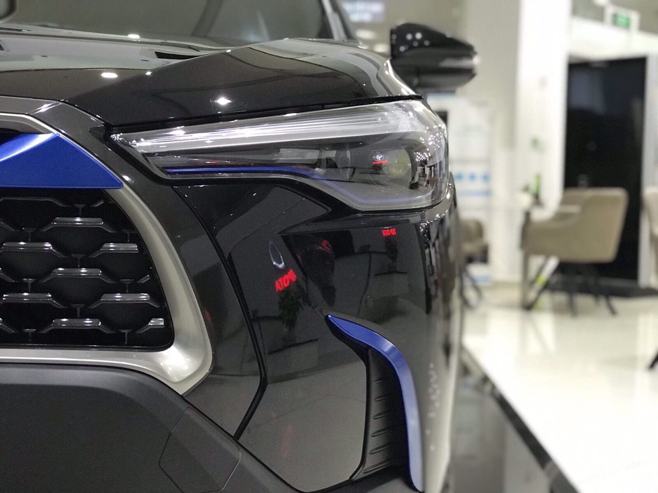 Toyota Corolla Cross 2023 - Xe có sẵn giao ngay đủ màu đủ mẫu ưu đãi tốt nhất thị trường