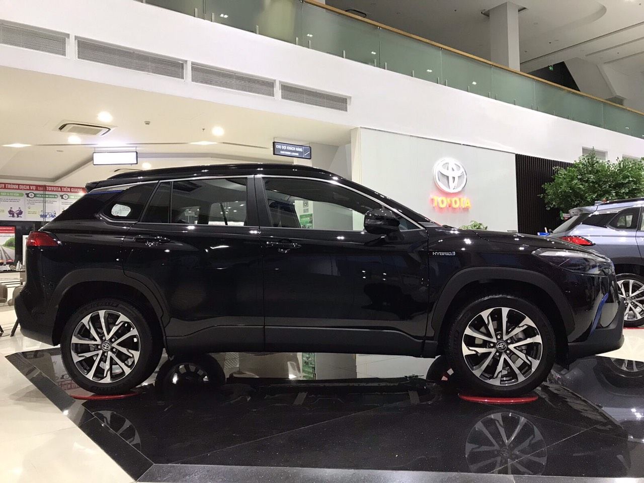 Toyota Corolla Cross 2023 - Xe có sẵn giao ngay đủ màu đủ mẫu ưu đãi tốt nhất thị trường