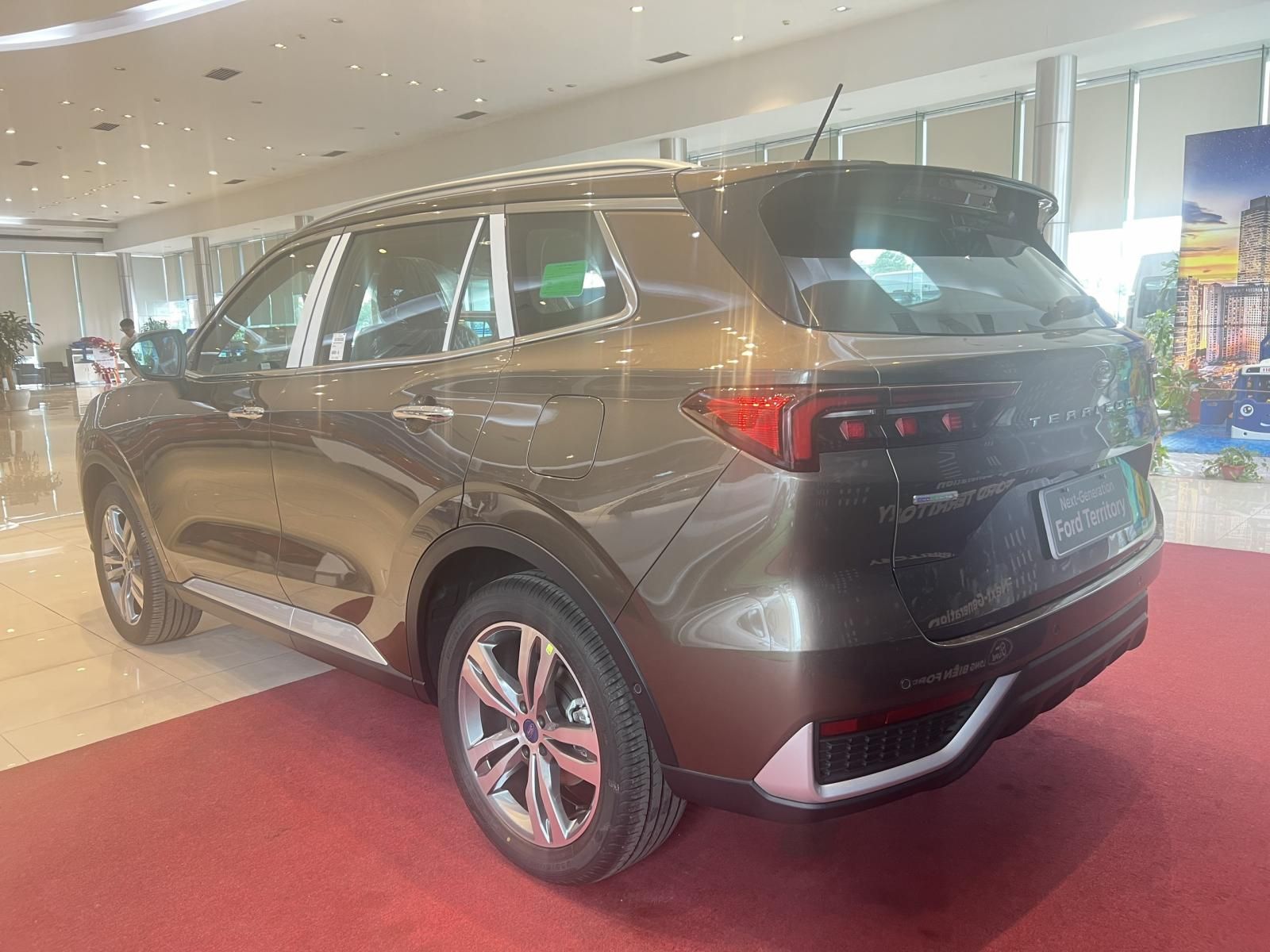 Ford Territory 2023 - Hỗ trợ 100% giấy tờ, quà tặng gần 100tr, trả góp lãi suất thấp