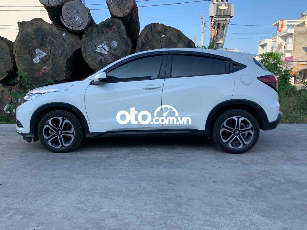 Honda HR-V  HRV sản xuất 2021 xe cần bán 2021 - Honda HRV sản xuất 2021 xe cần bán