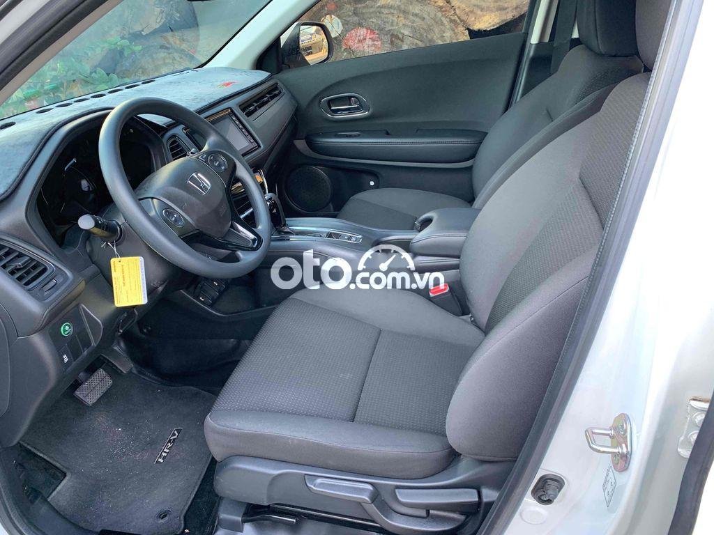 Honda HR-V  HRV sản xuất 2021 xe cần bán 2021 - Honda HRV sản xuất 2021 xe cần bán