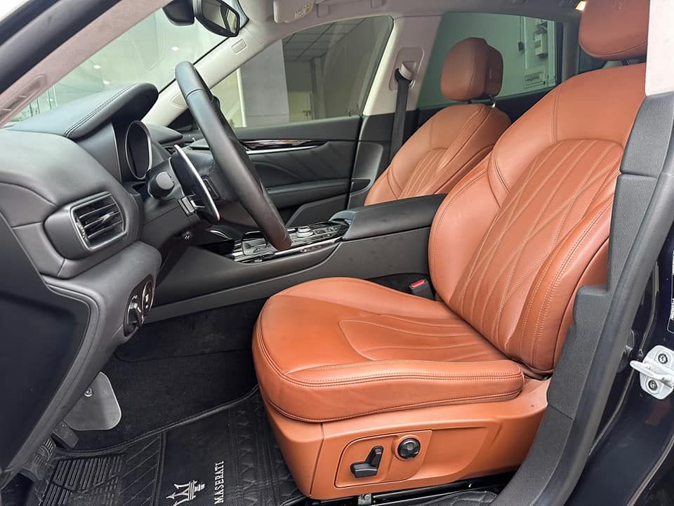 Maserati 2018 - Tên cá nhân, 1 chủ từ mới đập thùng