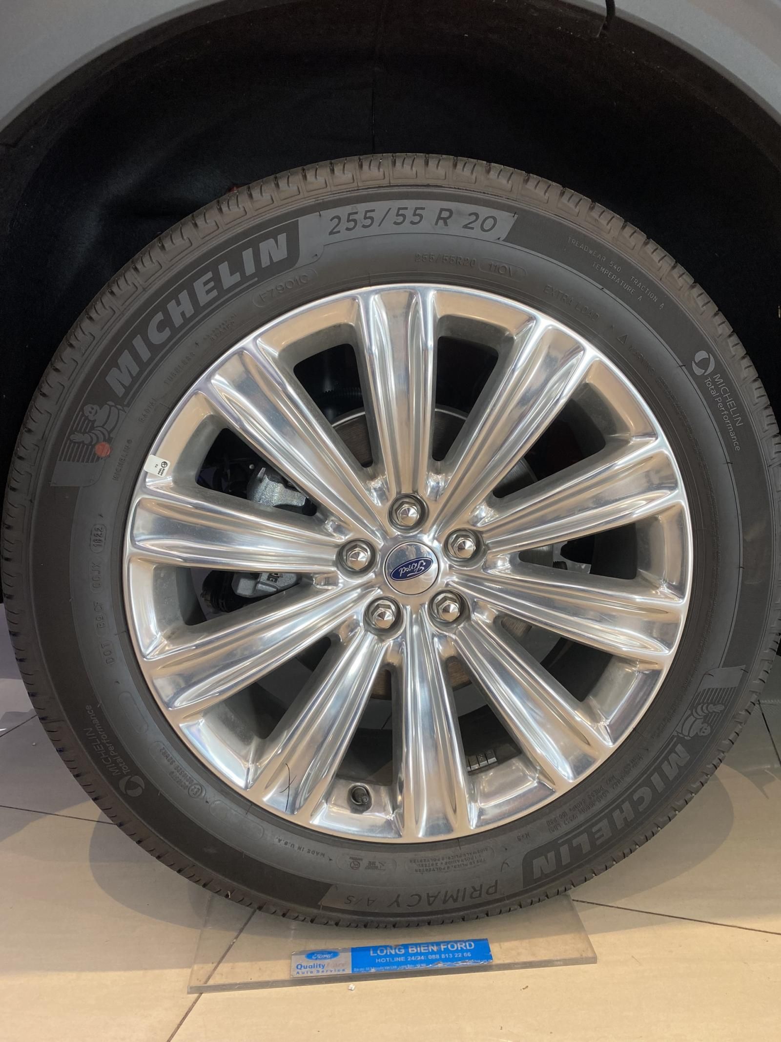 Ford Explorer 2022 - Giao xe tận nhà, giấy tờ đơn giản