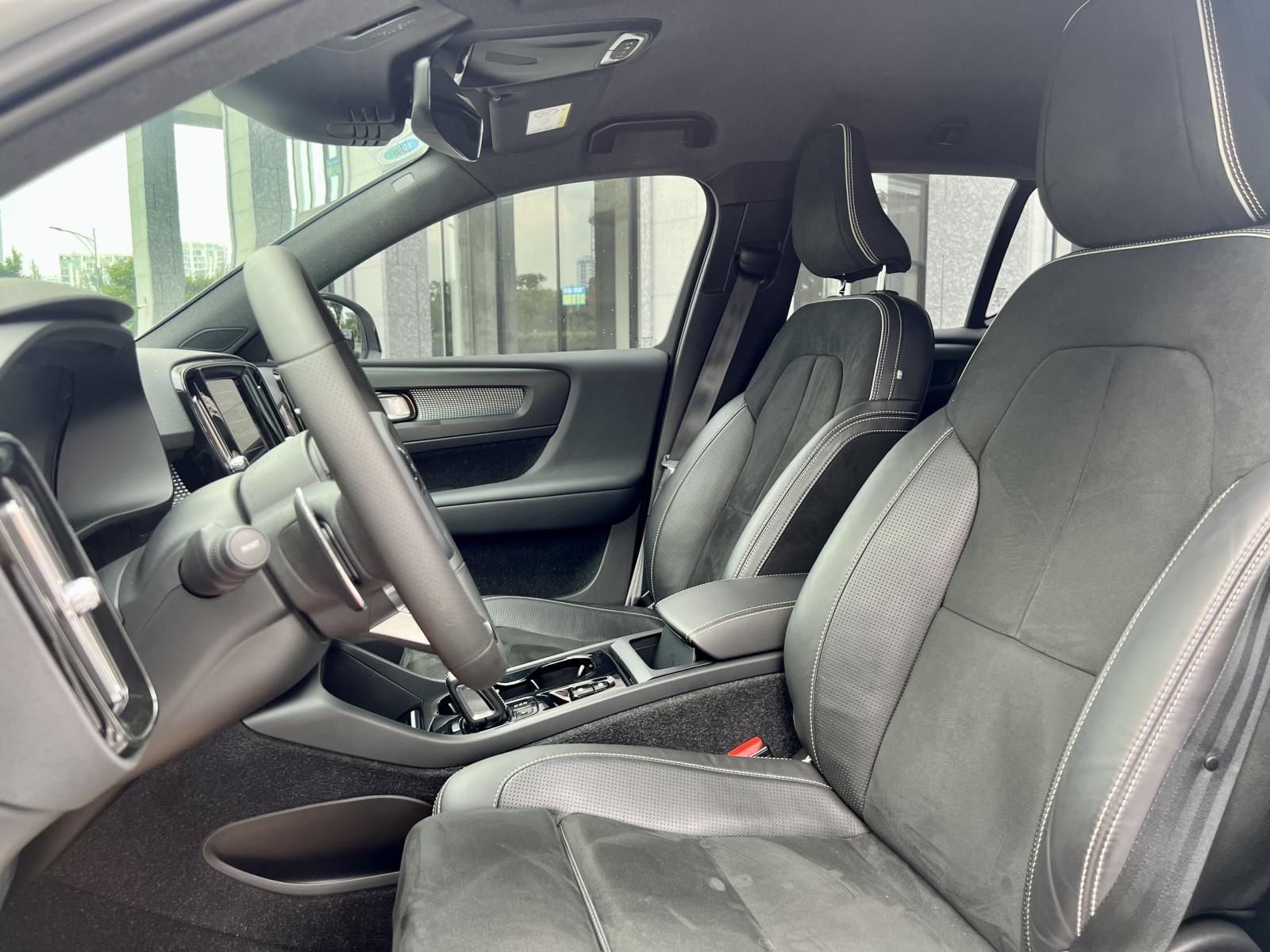 Volvo XC40 2019 - Bao đậu bank 70-90%, ib zalo tư vấn trực tiếp 24/7