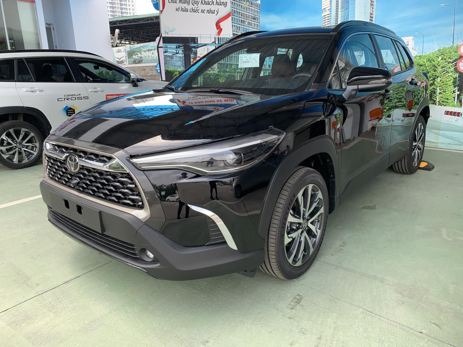 Toyota Corolla Cross 2023 - [ Hồ Chí Minh] cam kết giá tốt nhất miền Nam, quà tặng phụ kiện, giảm sâu tiền mặt, bảo hiểm theo xe