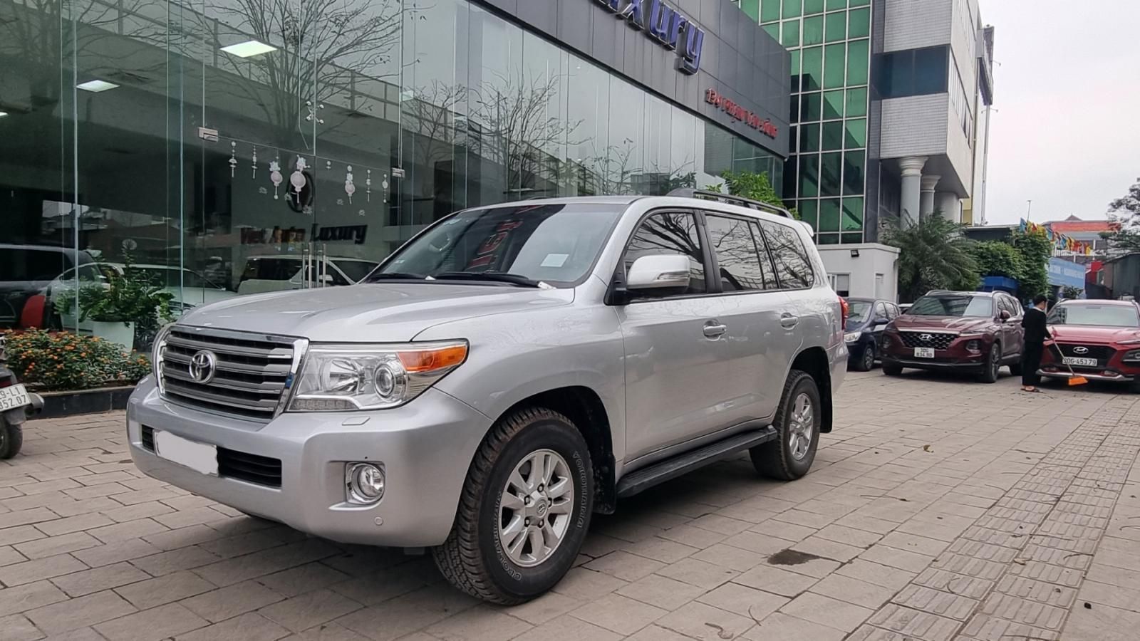 Toyota Land Cruiser 2015 - Màu bạc
