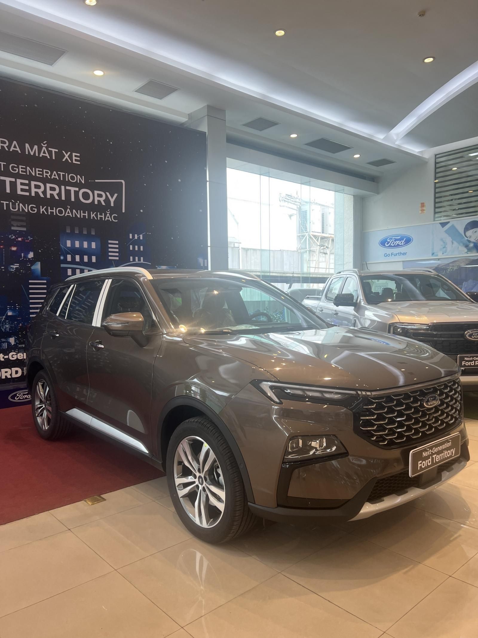 Ford Territory 2023 - Hỗ trợ 100% giấy tờ, quà tặng gần 100tr, trả góp lãi suất thấp