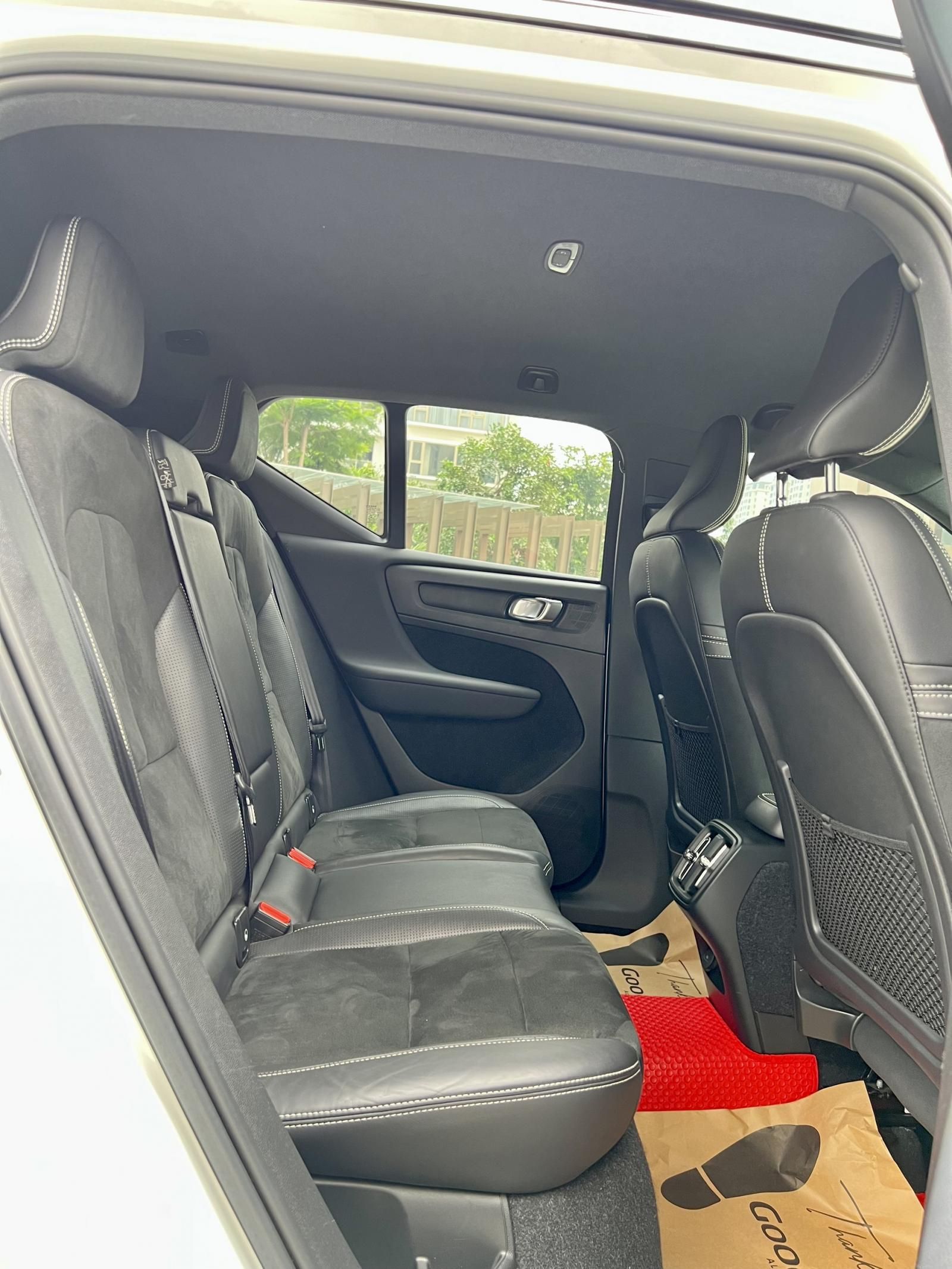 Volvo XC40 2019 - Bao đậu bank 70-90%, ib zalo tư vấn trực tiếp 24/7