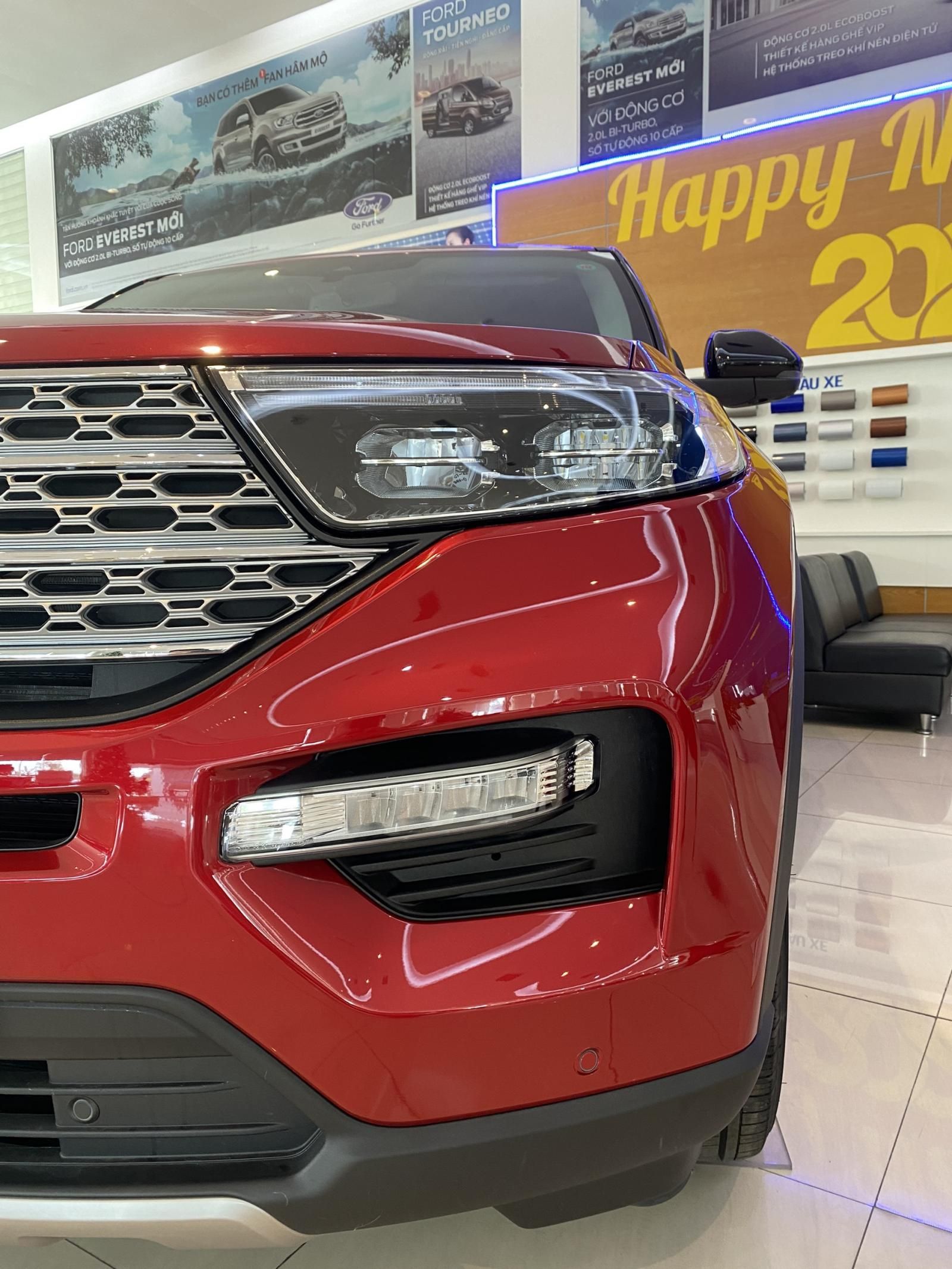 Ford Explorer 2022 - Giao xe tận nhà, giấy tờ đơn giản