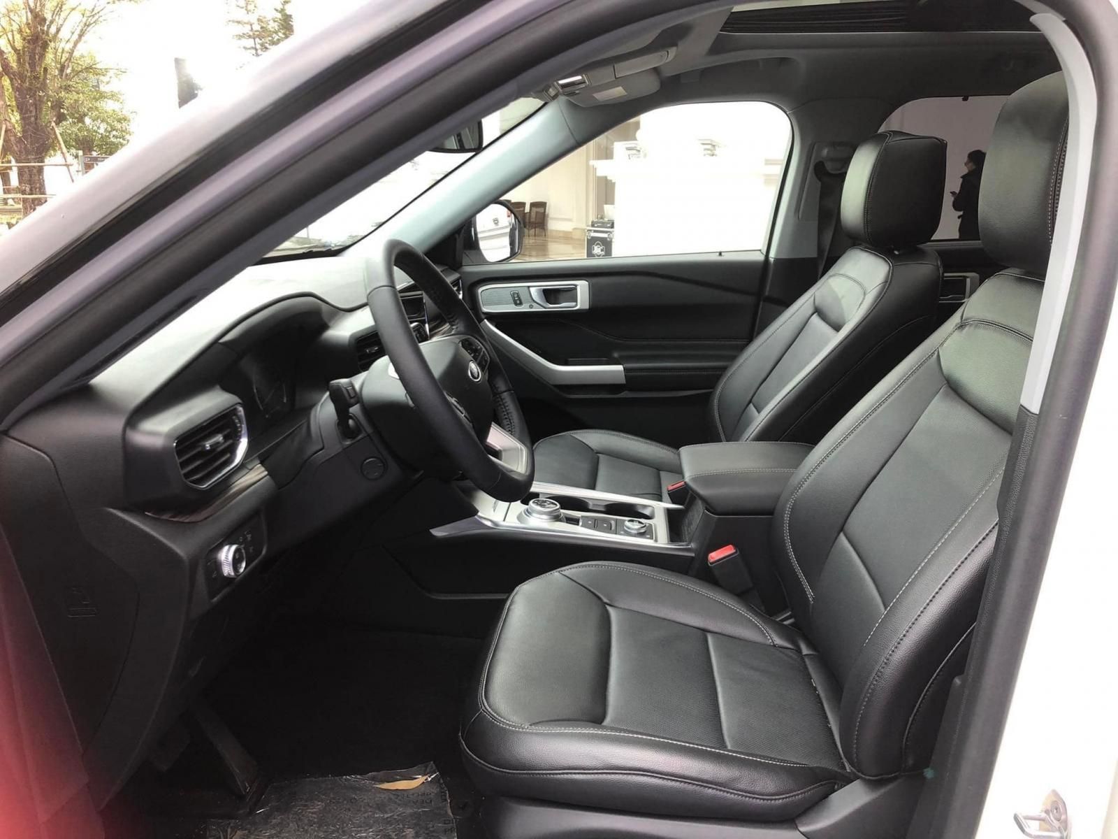 Ford Explorer 2022 - SUV sang đậm chất Mỹ, trả trước từ 490tr