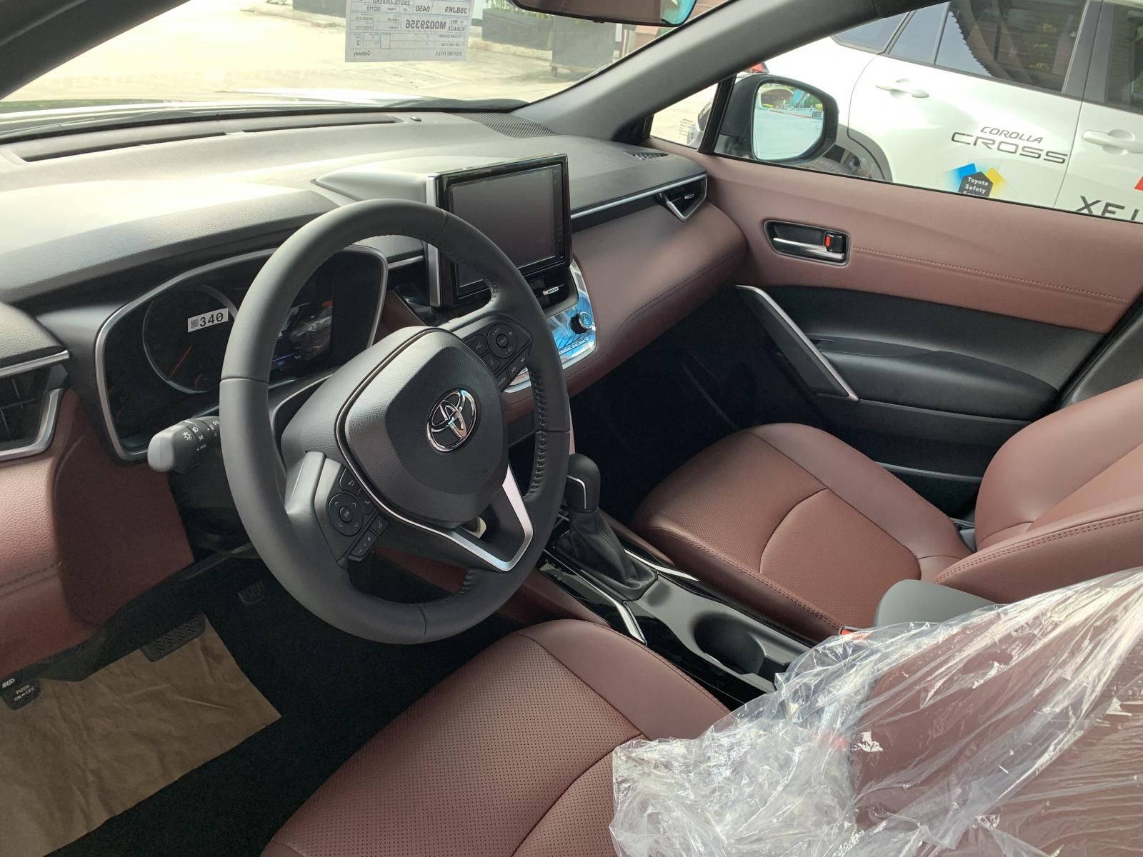 Toyota Corolla Cross 2023 - [ Hồ Chí Minh] cam kết giá tốt nhất miền Nam, quà tặng phụ kiện, giảm sâu tiền mặt, bảo hiểm theo xe