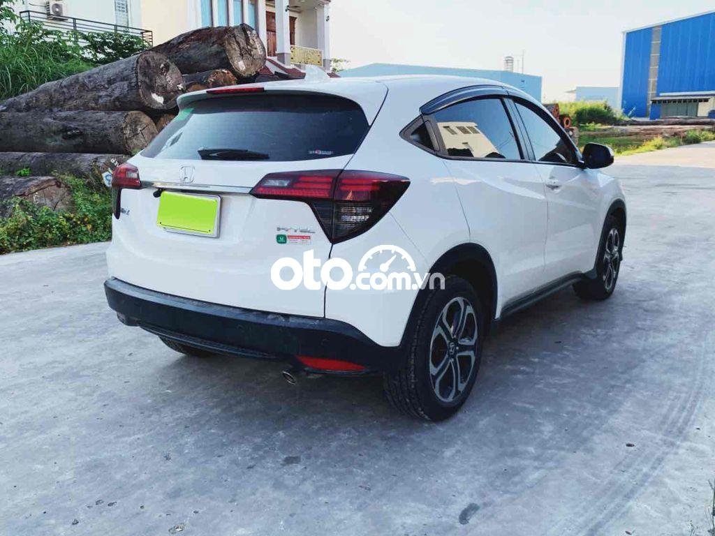 Honda HR-V  HRV sản xuất 2021 xe cần bán 2021 - Honda HRV sản xuất 2021 xe cần bán