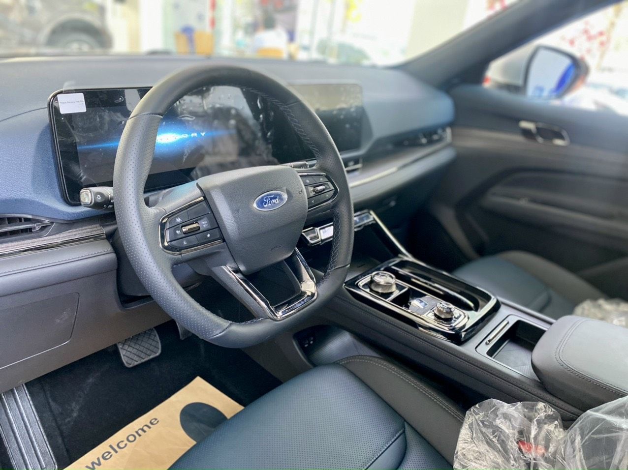 Ford Territory 2023 - Ưu đãi khủng ngay trong tháng. Giao xe tận nhà