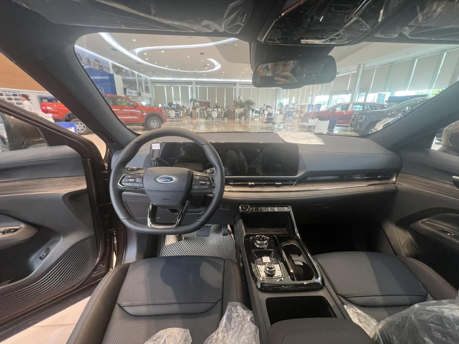 Ford Territory 2023 - Hỗ trợ 100% giấy tờ, quà tặng gần 100tr, trả góp lãi suất thấp