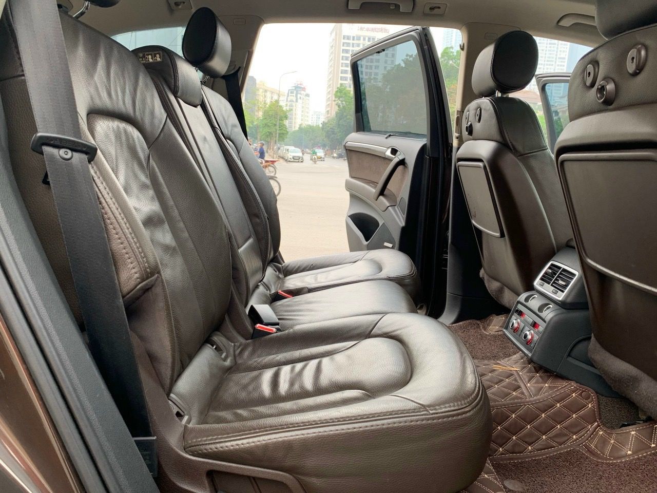 Audi Q7 2010 - Xe cực chất