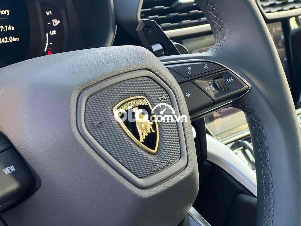 Lamborghini Urus   Sx2022 Xe mới chưa đăng kí. 2022 - Lamborghini Urus Sx2022 Xe mới chưa đăng kí.