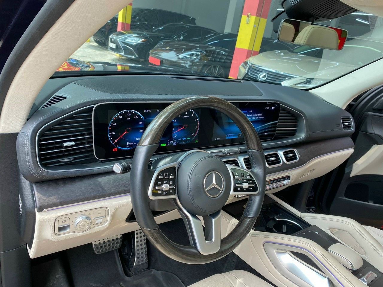 Mercedes-Benz GLS 450 2021 - Odo 10.000 km