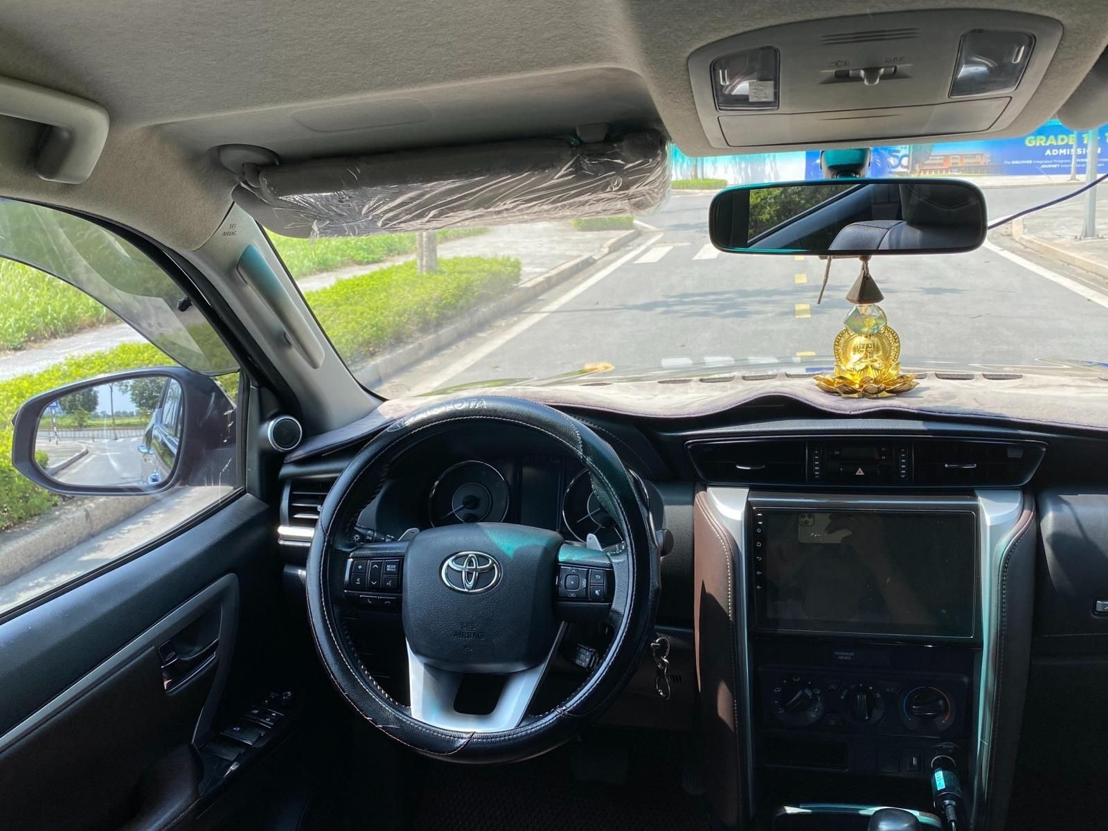 Toyota Fortuner 2018 - Giá bán 820 Triệu