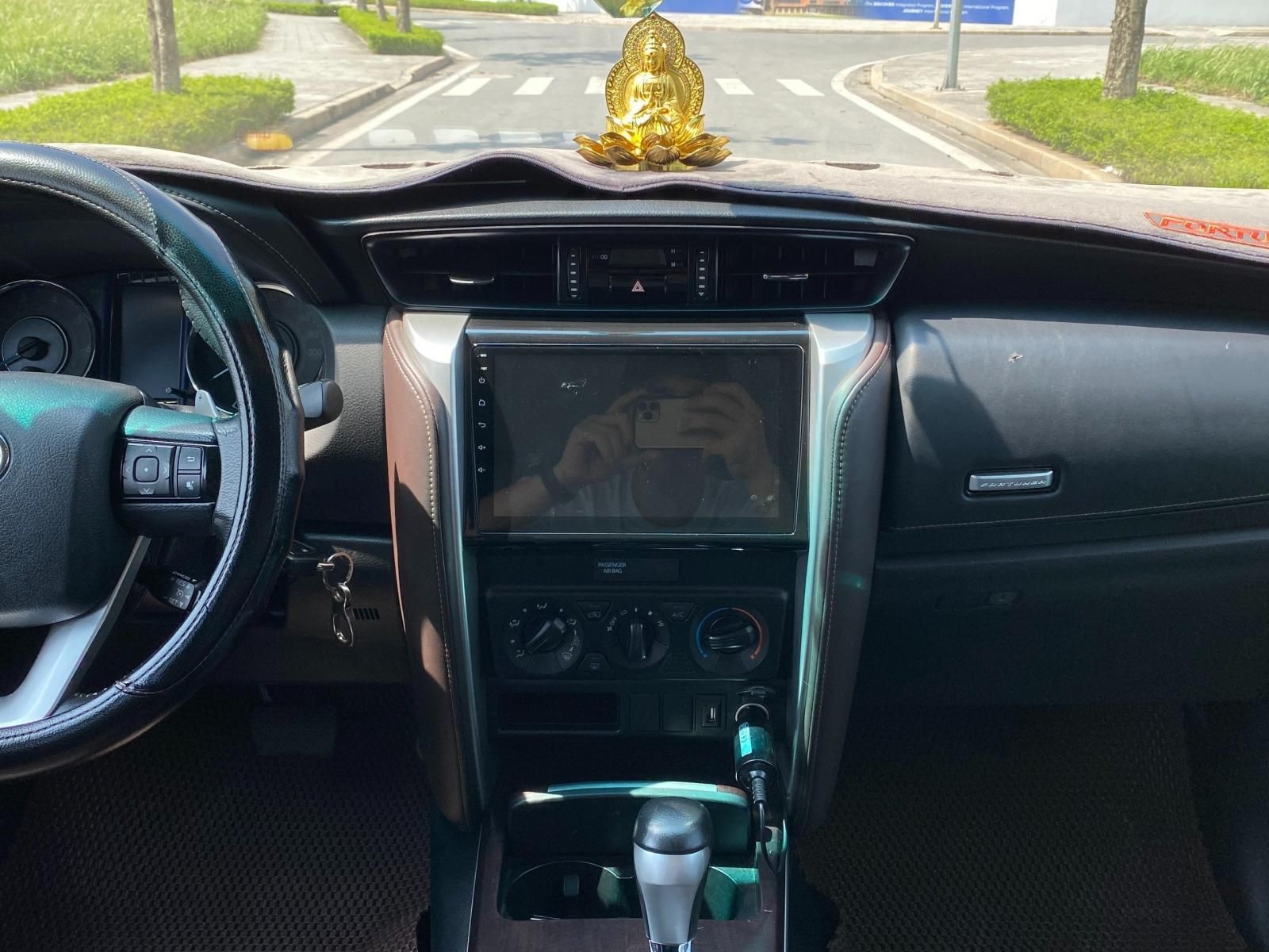 Toyota Fortuner 2018 - Giá bán 820 Triệu