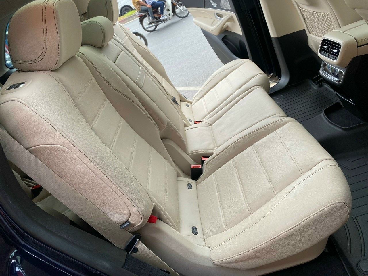 Mercedes-Benz GLS 450 2021 - Odo 10.000 km