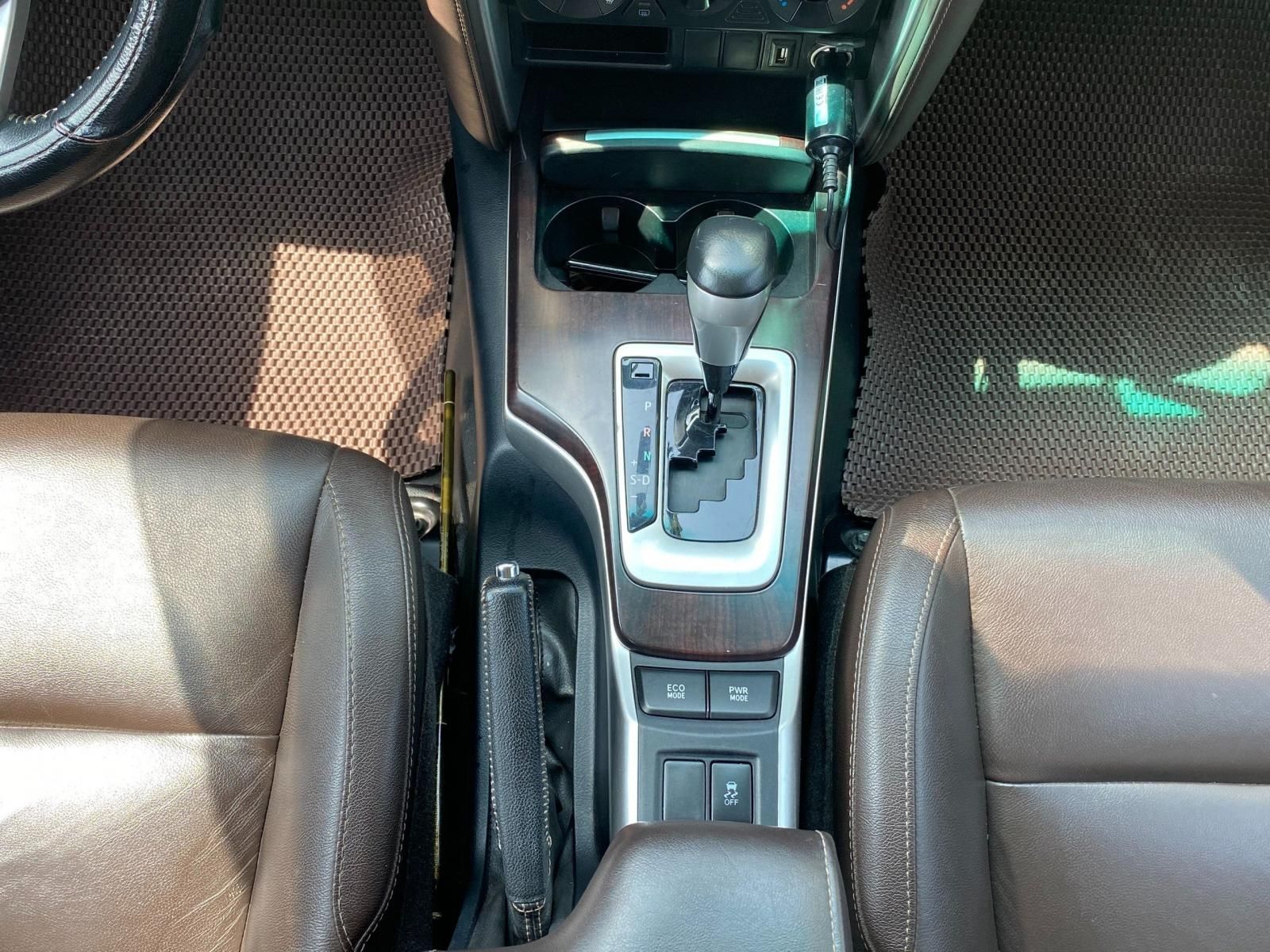 Toyota Fortuner 2018 - Giá bán 820 Triệu