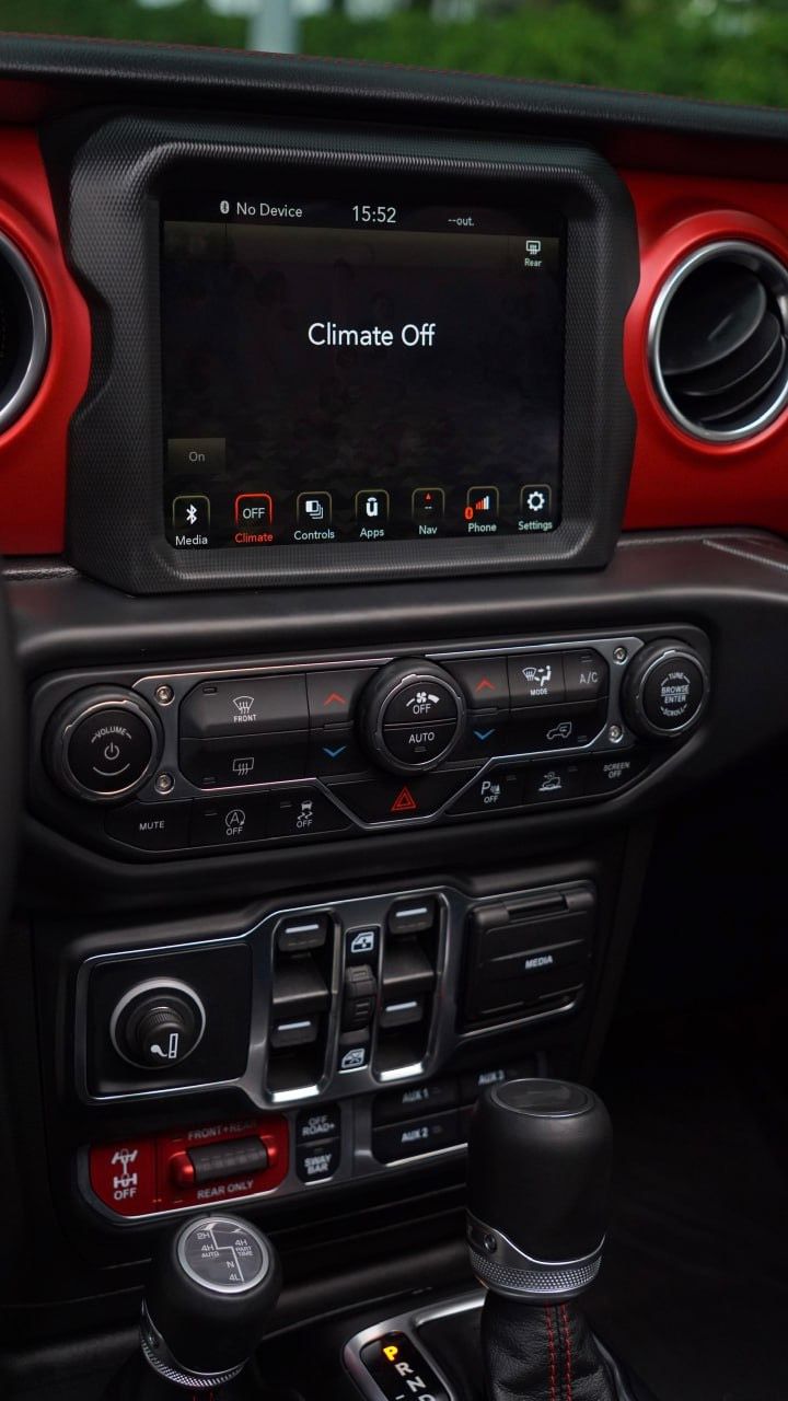 Jeep Wrangler 2023 - Xe zin 100% ko một vết xước