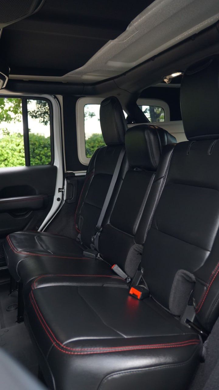 Jeep Wrangler 2023 - Xe zin 100% ko một vết xước