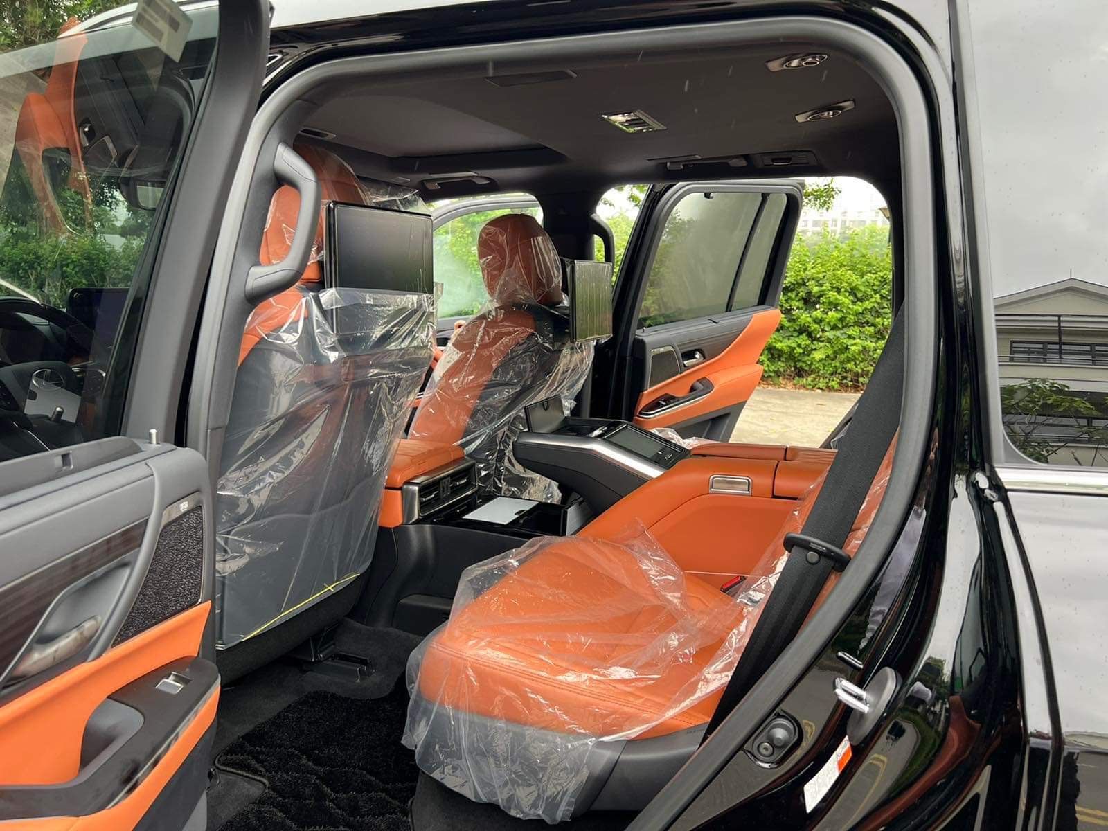 Lexus LX 600 2023 - Xe mới 100%. Có sẵn giao ngay