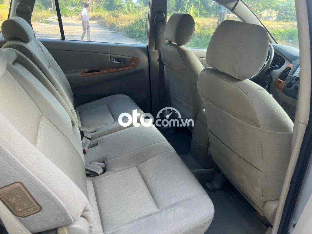 Toyota Innova  2009 G xe gia đình, máy số rin rất đẹp. 2009 - innova 2009 G xe gia đình, máy số rin rất đẹp.