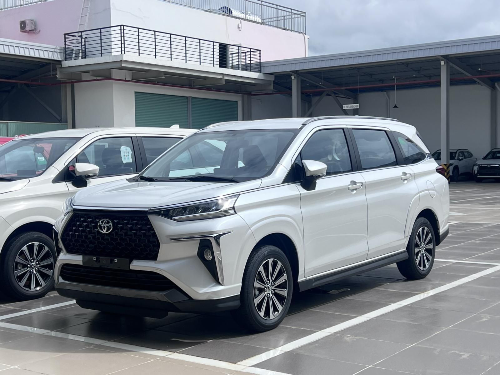 Toyota Veloz Cross 2022 - XE NHẬP KHẨU GIẢM 50% + GIẢM TIỀN MẶT + TẶNG PHỤ KIỆN CHÍNH HÃNG