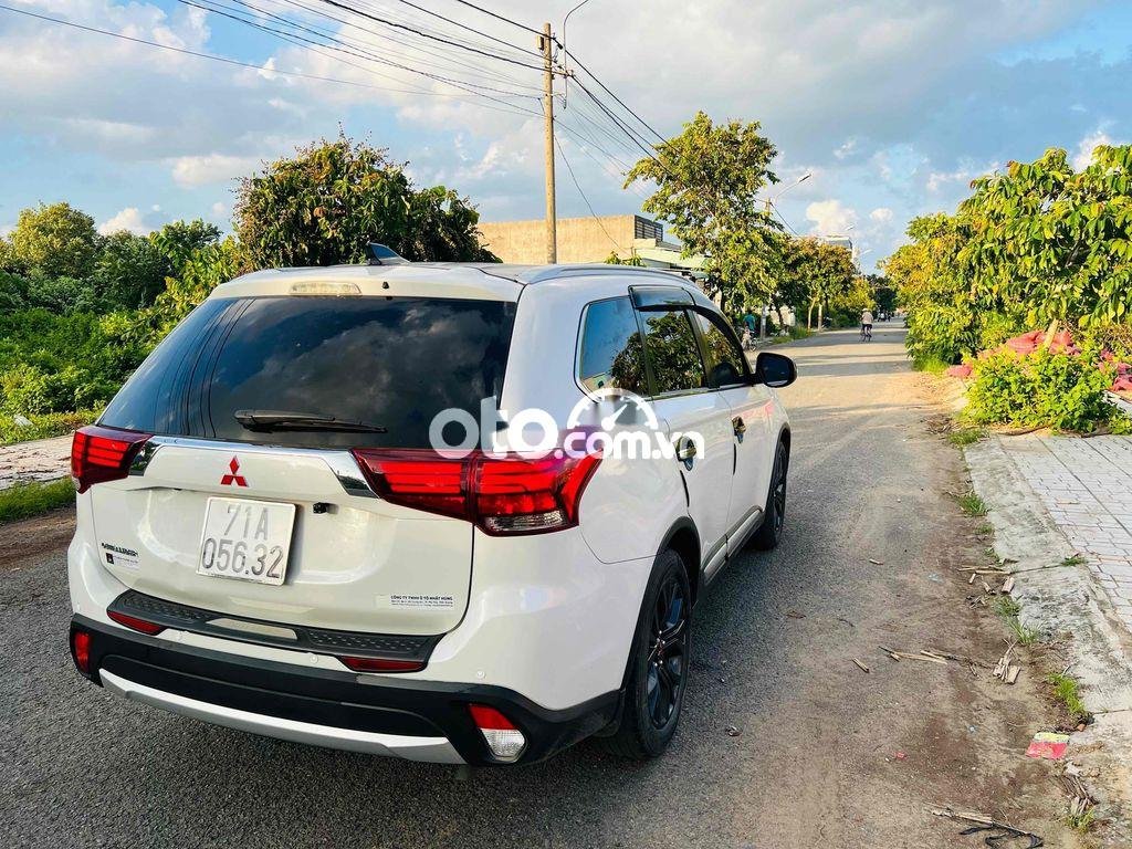 Mitsubishi Outlander Xe Gia Đình 2018 - Xe Gia Đình