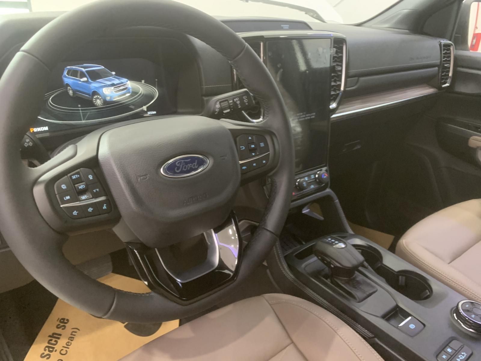 Ford Everest 2023 - Everest TiTanium 2 cầu 4x4, đủ màu, đủ phiên bản giao ngay, ưu đãi tốt, hỗ trợ ngân hàng 80% tặng phụ kiện