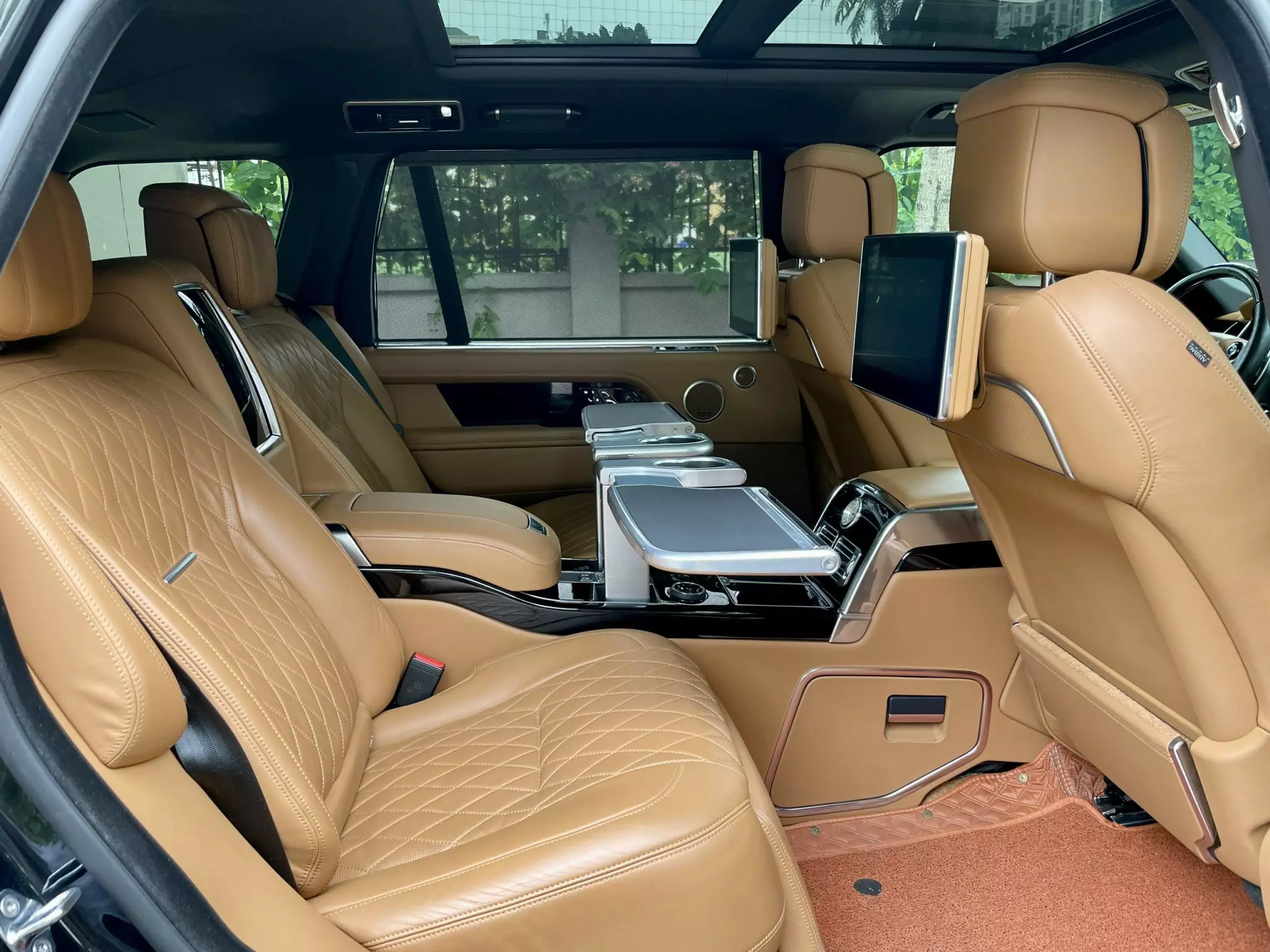 LandRover Range rover 2019 - CẦN BÁN XE  LANDROVER RANGEROVER SV AUTOBIO LWB 5.0 SẢN XUẤT NĂM 2019