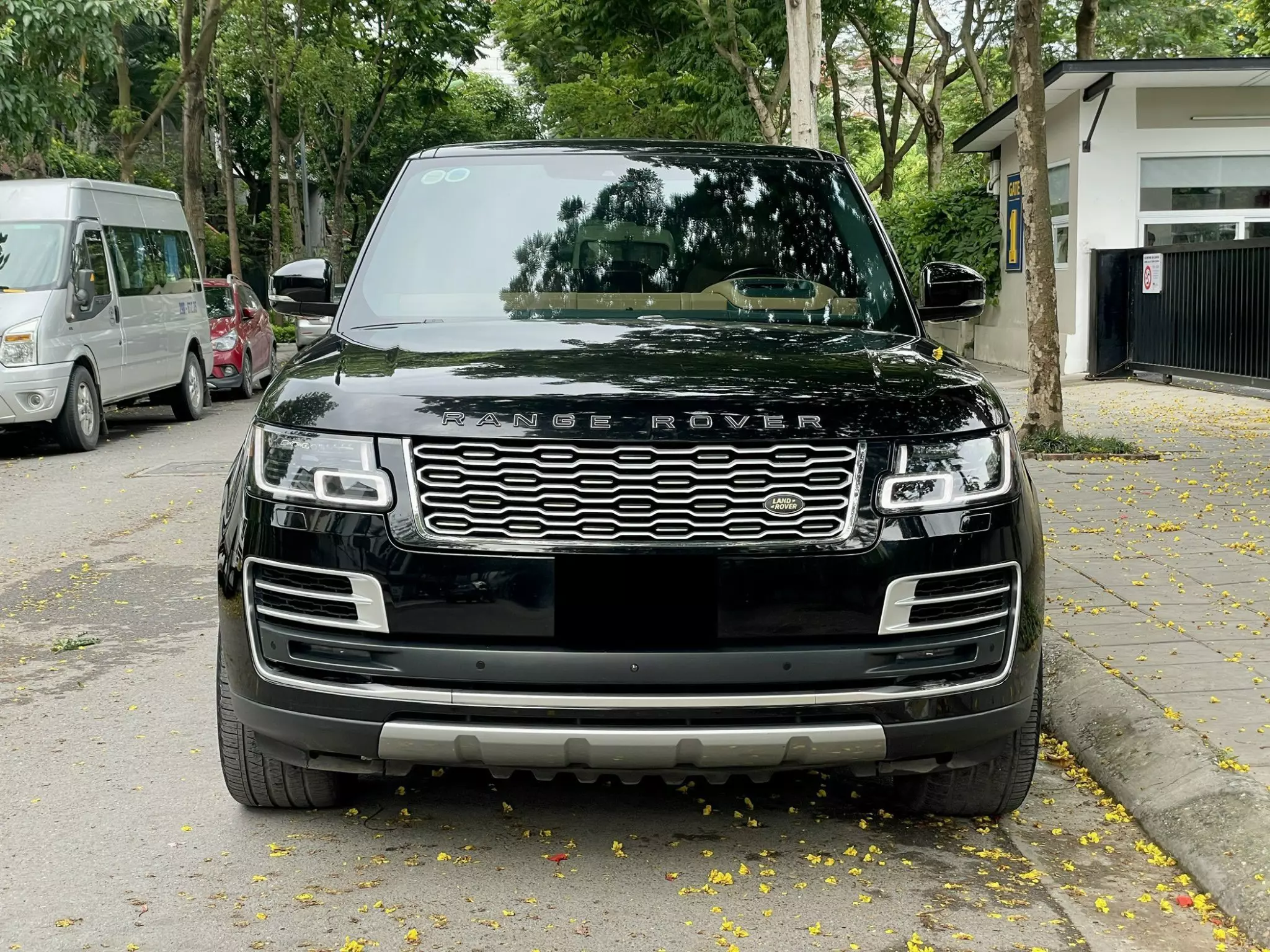 LandRover Range rover 2019 - CẦN BÁN XE  LANDROVER RANGEROVER SV AUTOBIO LWB 5.0 SẢN XUẤT NĂM 2019