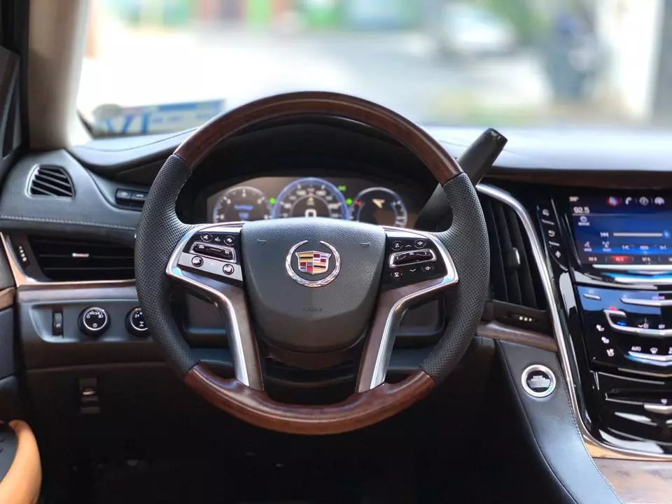 Cadillac Escalade 2014 - Cần bán xe Cadillac đời 2014, màu nâu