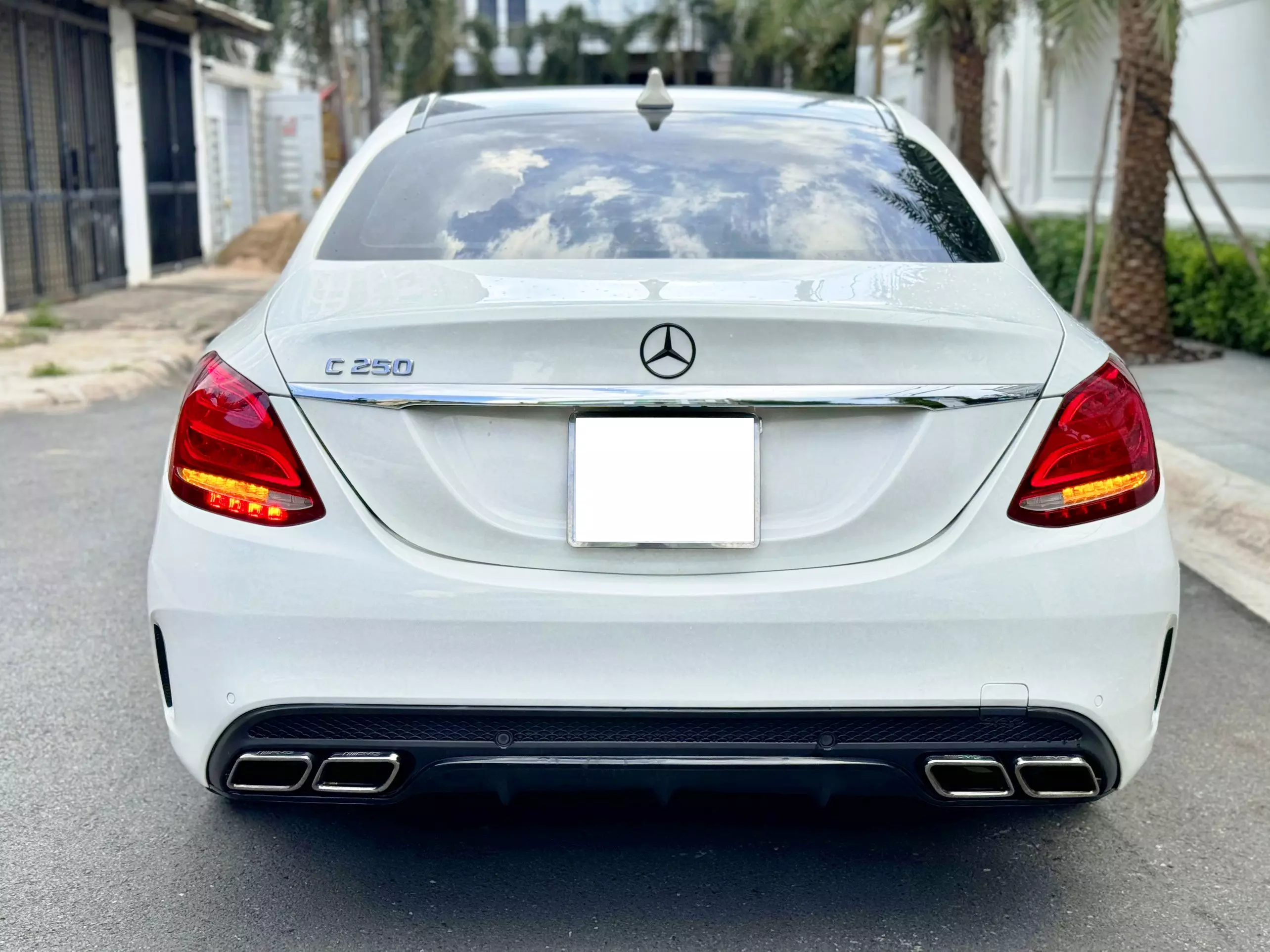 Mercedes-Benz C 250 2015 - Cần bán xe Mercedes đời 2015, màu trắng