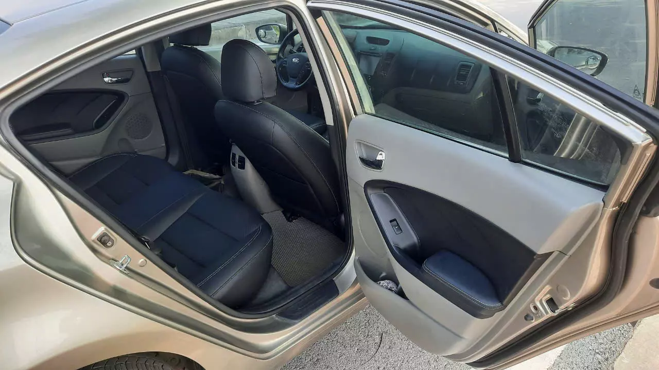 Kia K3 2016 - Bán nhanh xe  K3 đời 2016 xe 1.6AT  một chủ từ đầu 